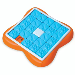 Nina Ottoson Dog Puzzle - Slide
